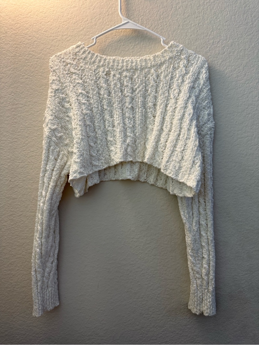 Forever 21 Cropped Cable Knit Women's Sweater - Cream Size Small